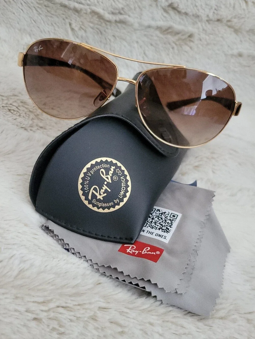 Ray-Ban Gold Frame Brown Lens Aviator Sunglasses